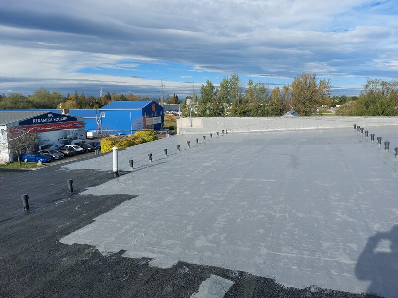 Pokrytí 420 m2 střechy